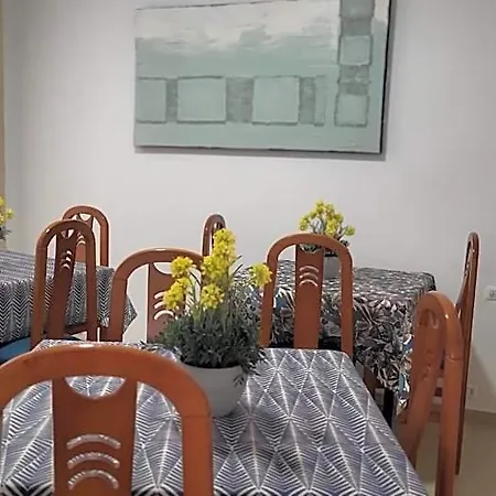 Ξενοδοχείο με διαμερίσματα Moli